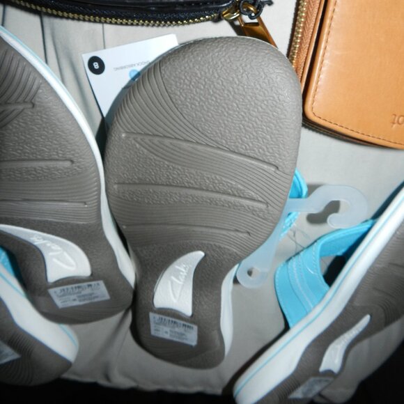 Clarks Cloud Steppers Breeze Sea Flip Flops Turquoise/Coral Ombre 🆕⌚📦🏃💨🚚 - Picture 12 of 16